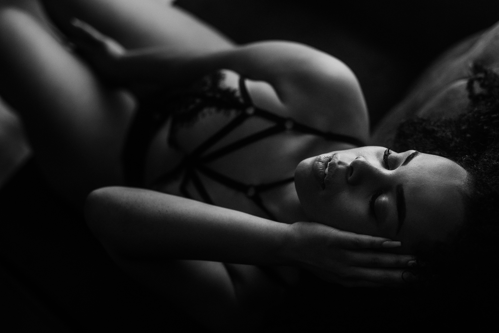 Boudoir Shooting, Plus Size Boudoir Stuttgart, Boudoir Fotografin Böblingen, Dessous Shooting, Aktshooting Stuttgart, Erotisches Fotoshooting, Boudoir Fotograf, Boudoir Fotostudio, Akt Fotografin, curvy boudoir suttgart,